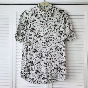 WE White Brown Short Sleeve Button Down Shirt Size Medium